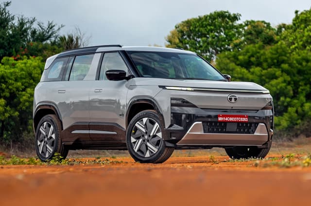 3 reasons to buy the Tata Sierra EV and 2 reasons not to