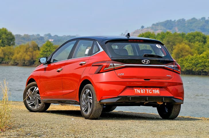 i20