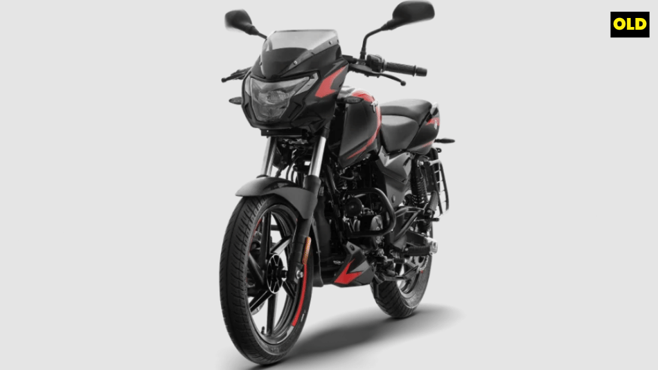 Bajaj Pulsar 150 front three quarter headlight