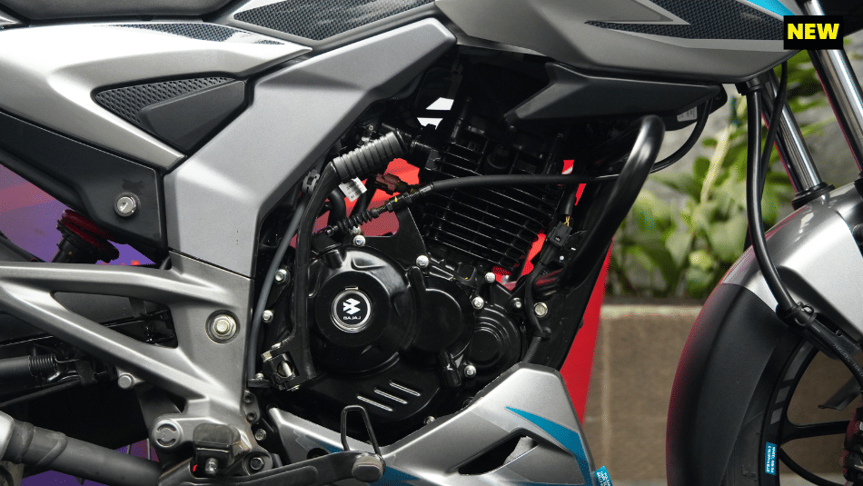 Right side close up of the new Pulsar 125's engine