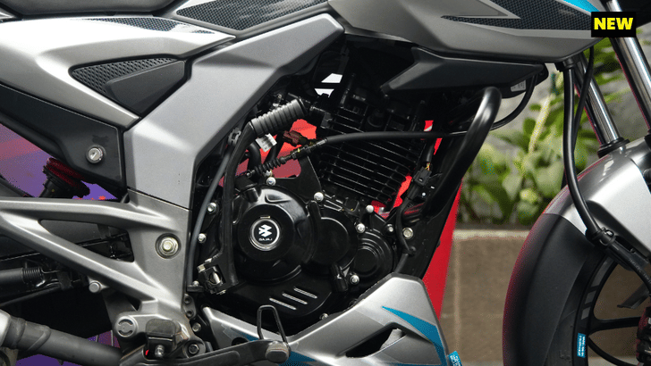 Right side close up of the new Pulsar 125's engine