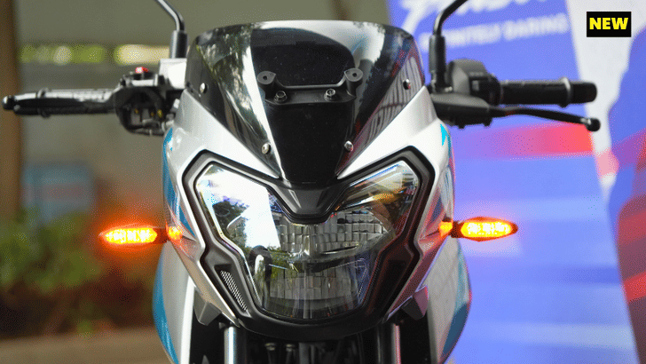 Front close up of the new Pulsar 125's headlight fairing