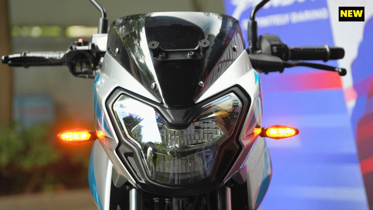 Front close up of the new Pulsar 125's headlight fairing
