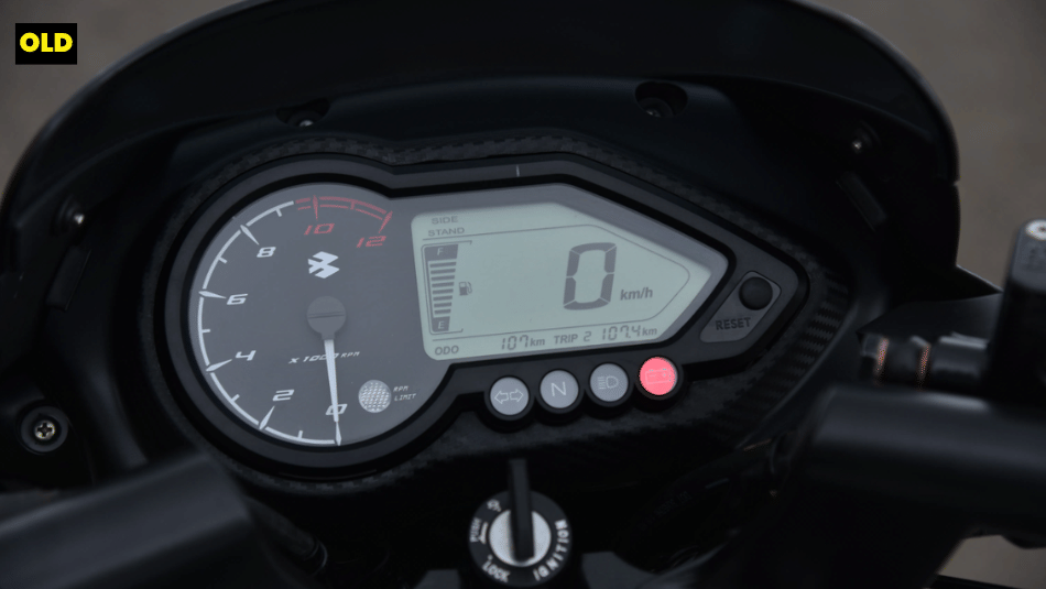 Close up of the outgoing Pulsar 125 base variant instrument cluster