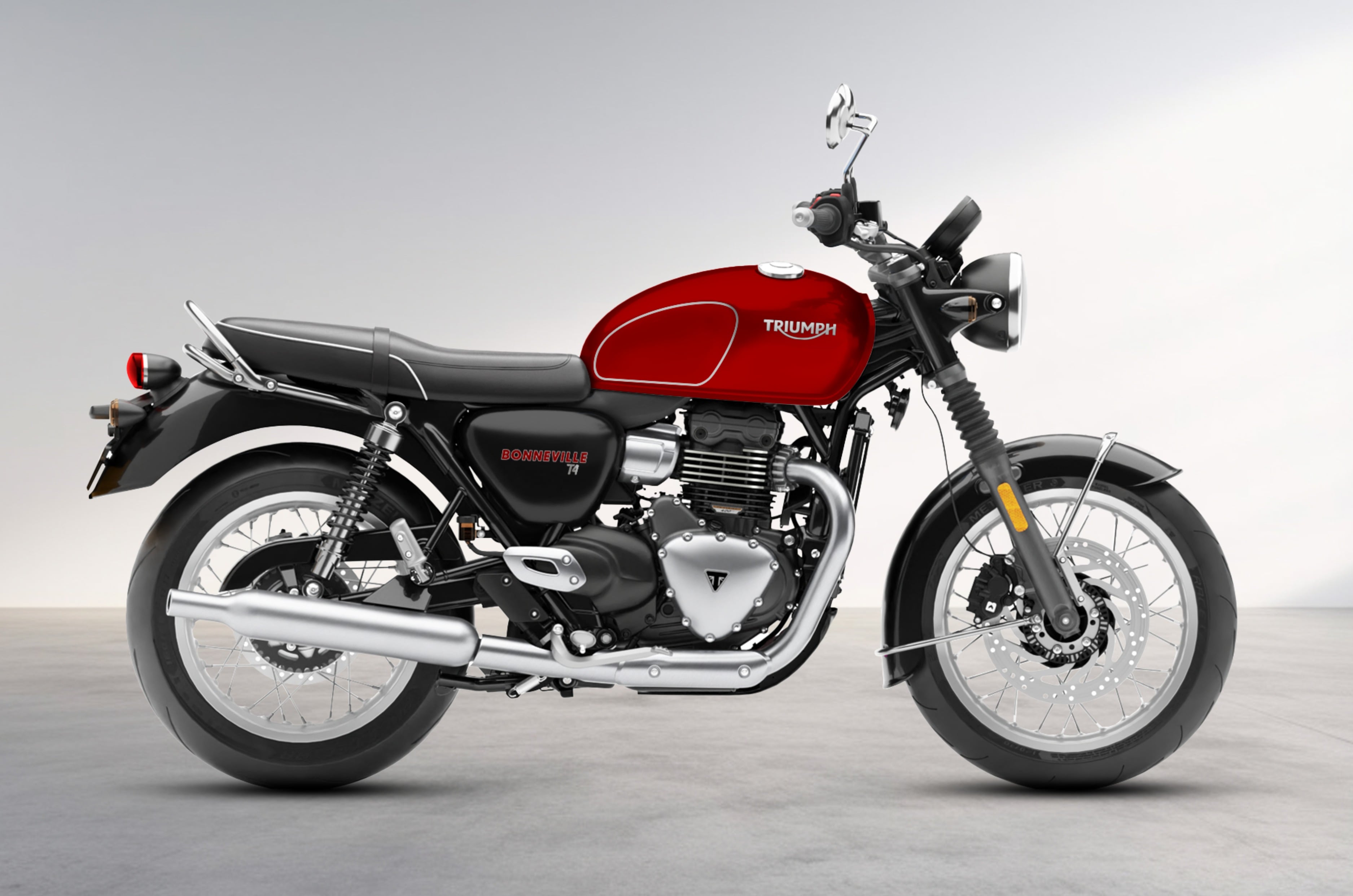 Triumph Bonneville T4 in Carnival Red.