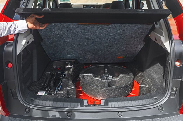 Renault Duster Hybrid missing spare wheel