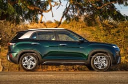 Top 10 selling cars in November 2025