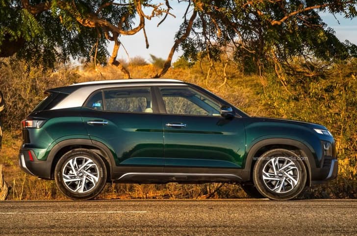 Top 10 selling cars in November 2025