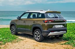 Top 10 selling cars in November 2025