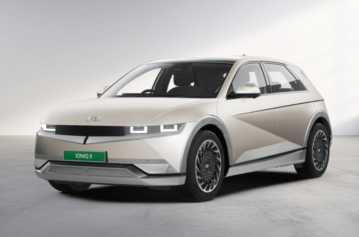 Gravity Gold Matte is a subtle but premium shade that contrasts the EV’s bold design quite well.