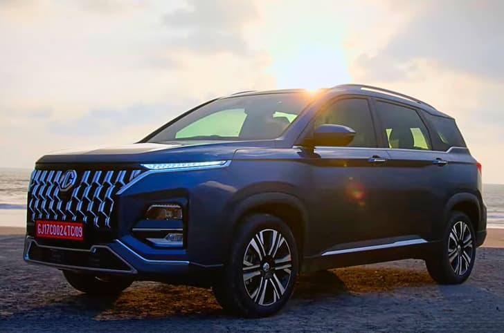 2026 MG Hector front quarter