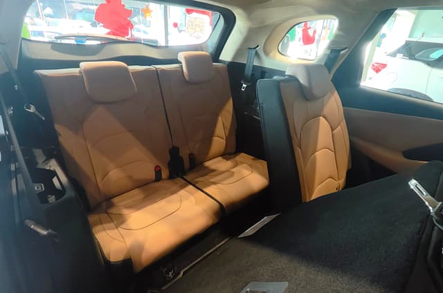 2026 MG Hector Plus third-row seats