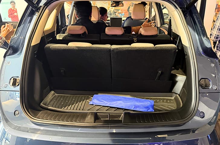 2026 MG Hector Plus boot