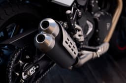 Triumph Tracker 400 end-can