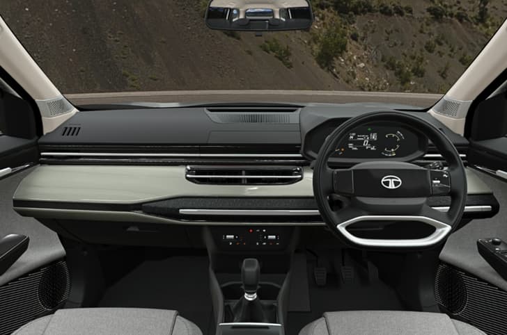 Tata Sierra interior