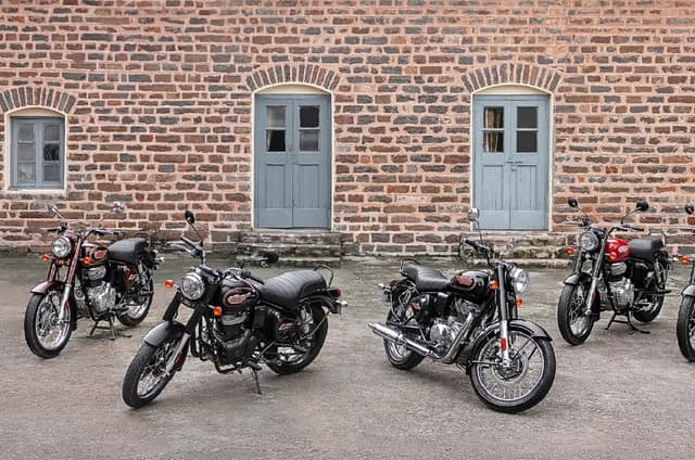 Royal Enfield Bullet 350 colours image gallery