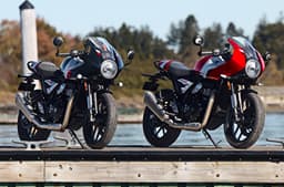 Triumph Thruxton 400 red and black front right side static image at pier
