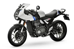Triumph Thruxton 400 white front left side static image in studio