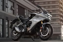 Hero Karizma XMR front three quarter shot