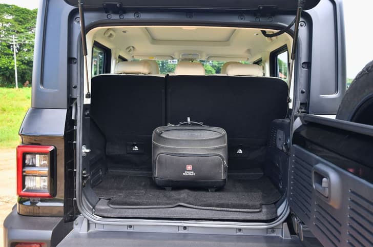 Mahindra Thar Roxx boot space