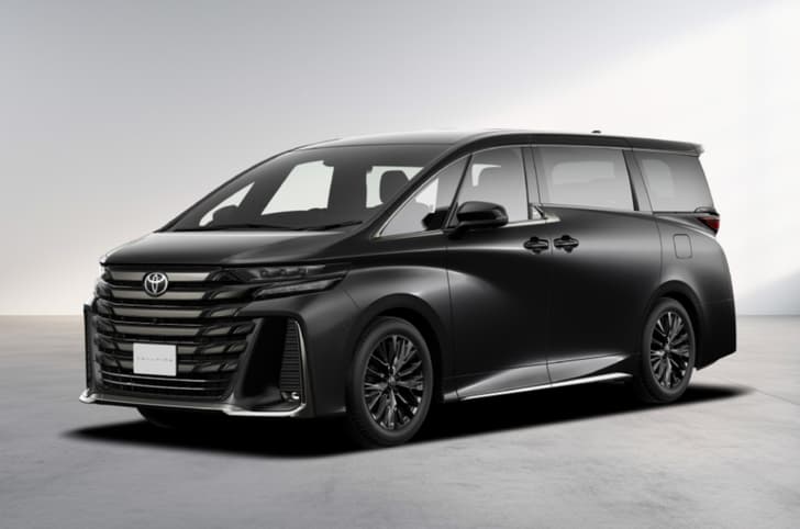 Toyota Vellfire Platinum Black colour option