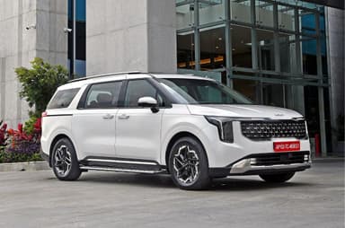 Kia Carnival exterior image gallery 