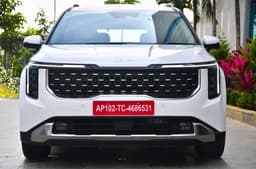 Kia Carnival front design