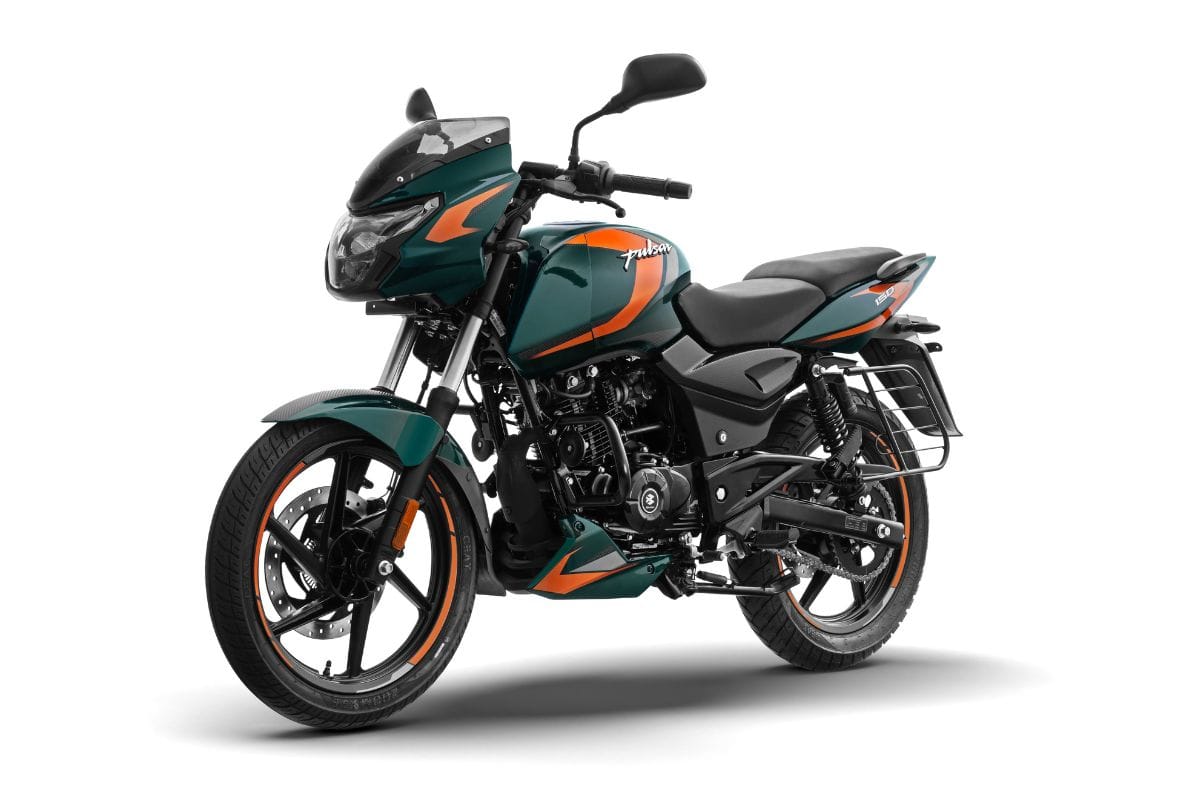 Bajaj Pulsar 150 left three quarter shot