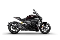 Ducati XDiavel V4 side profile studio shot in Black Lava colour