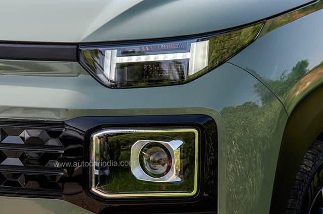 Hyundai Exter  light