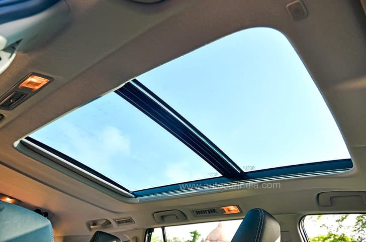 Maruti Suzuki Invicto panoramic sunroof