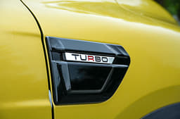 Renault Kiger front fender 