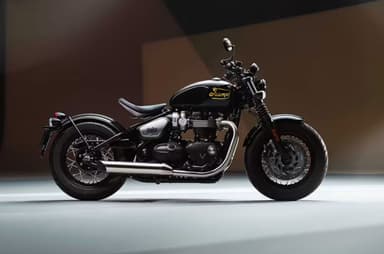 Triumph Bonneville Bobber colours image gallery