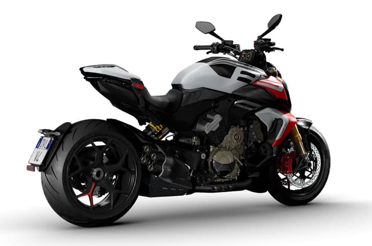 Ducati Diavel V4 RS rear three quarter studio shot