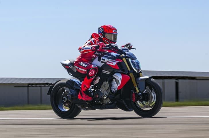 Ducati Diavel V4 RS riding shot