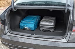 Hyundai Verna boot