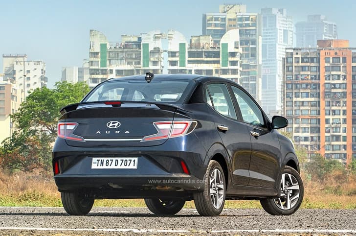 Hyundai Aura rear right side