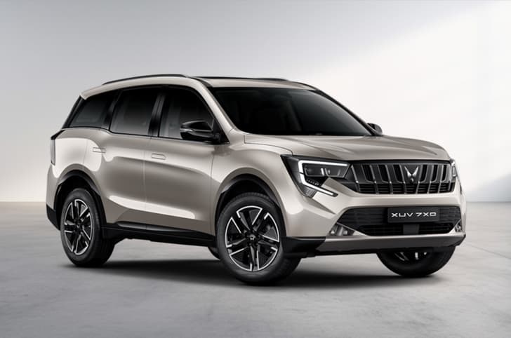 mahindra xuv 7xo desert myst
