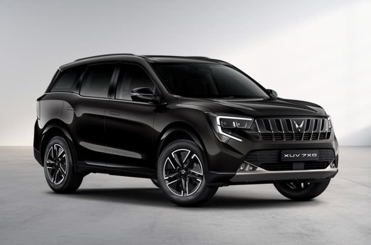 mahindra xuv 7xo stealth black