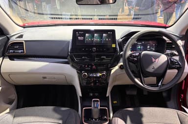 Mahindra XUV 3XO EV interior gallery 