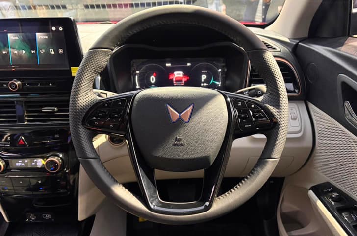 Mahindra XUV 3XO EV steering wheel