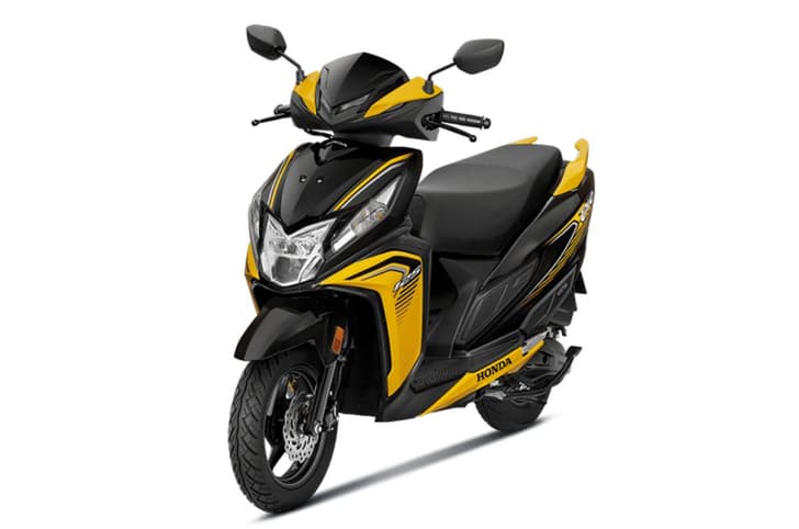 Honda Dio 125 yellow colour front left static image in studio