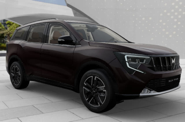 Mahindra XUV 7XO AX7L top trim in pictures