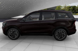 Mahindra XUV 7XO