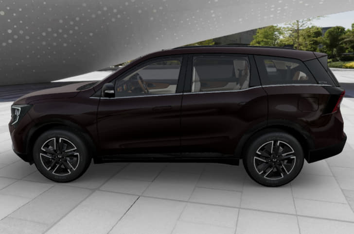 Mahindra XUV 7XO