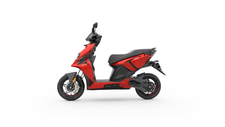 Studio image of Simple One scooter on white background