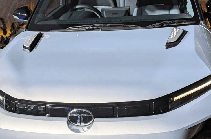 Tata Punch facelift HBX Edition bonnet