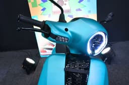 Bajaj Chetak C2501 headlight