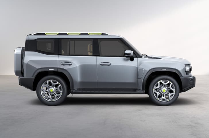 Jetour T2 i-DM right side profile