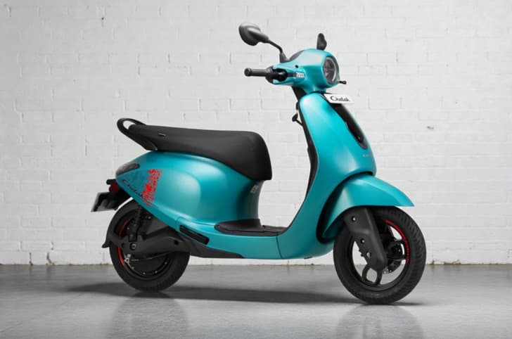 Chetak C2501 front three quarter blue